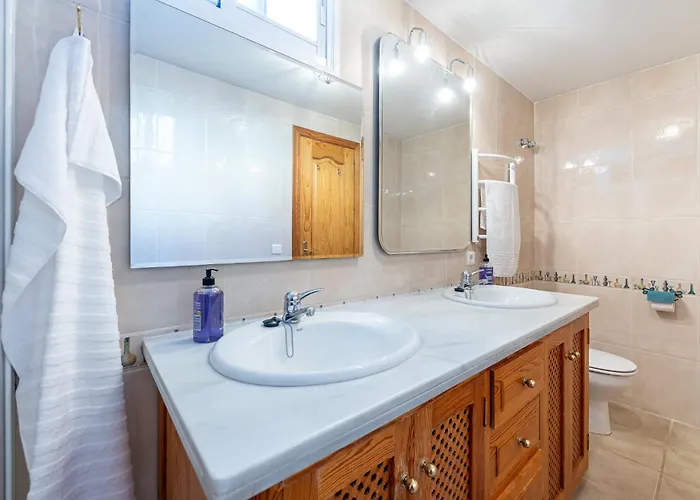 Vandrarhem Roca One-bedroom Flat