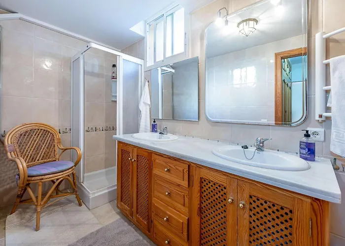 Vandrarhem Roca One-bedroom Flat *