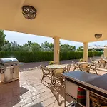 Roca One-bedroom Flat * Estepona