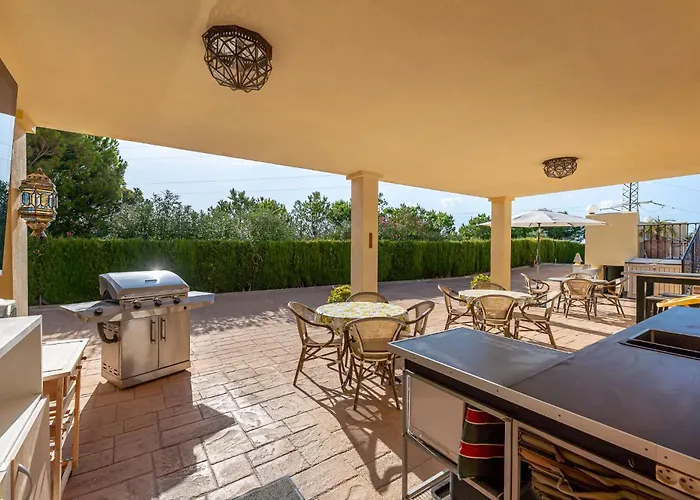 Roca One-bedroom Flat * Естепона